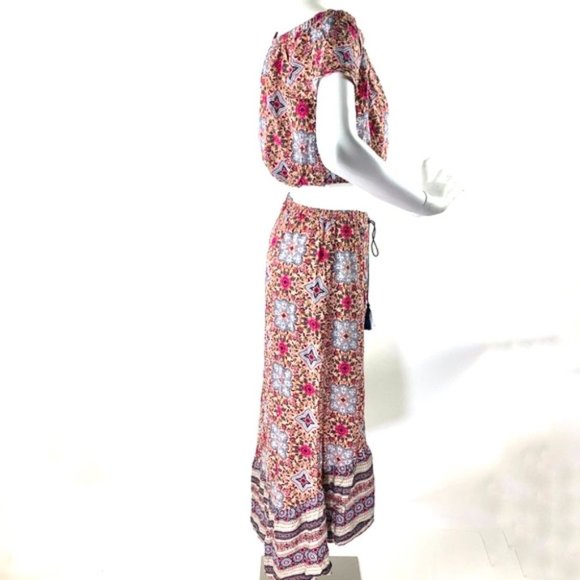 NEW! Boho Two-Piece Midriff Peasant Blouse and Matching Skirt  by Rue 21 Size M - Picture 2 of 6